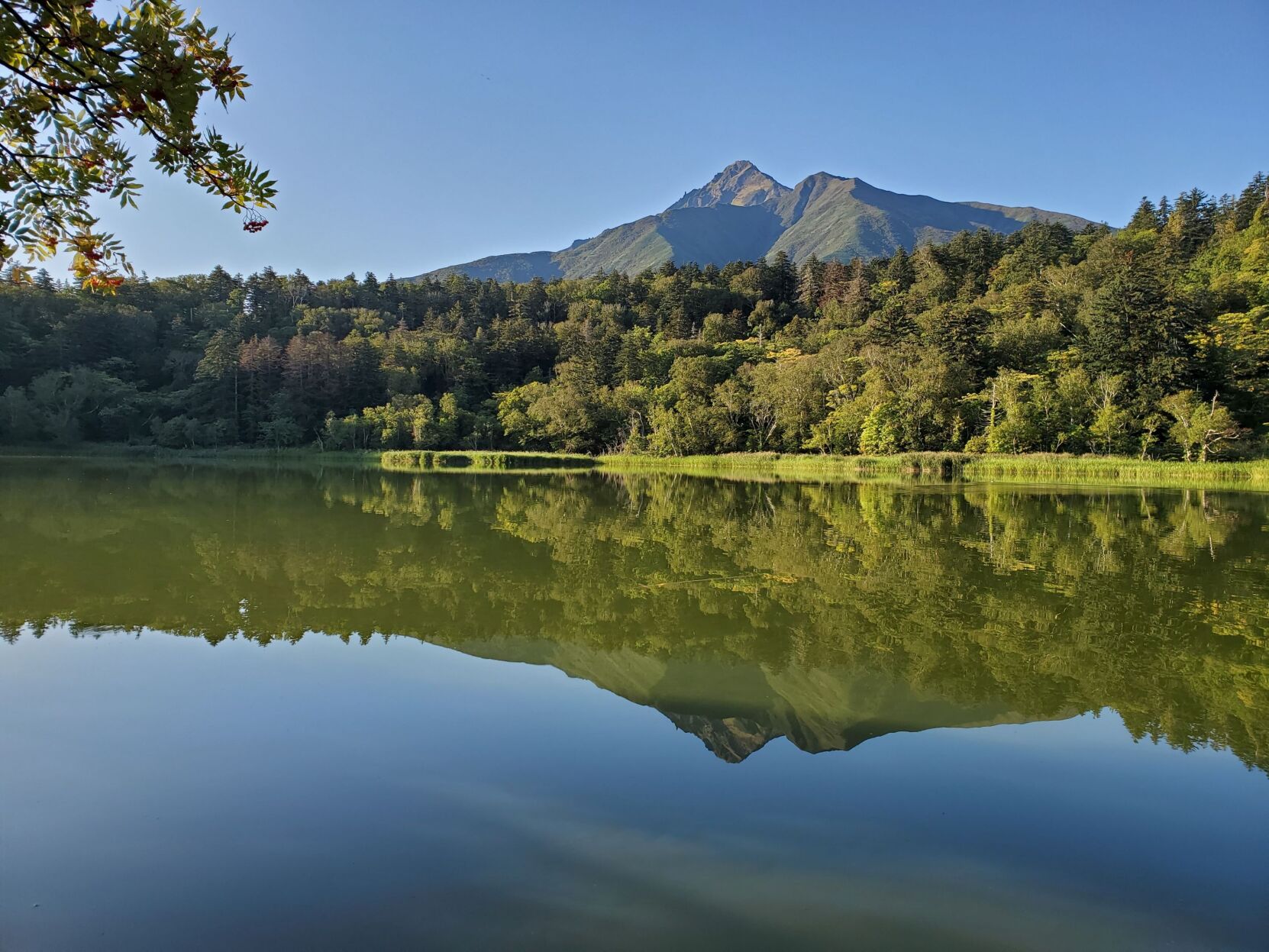 rishiri-himenuma-hokkaido-tourism-organization.jpg